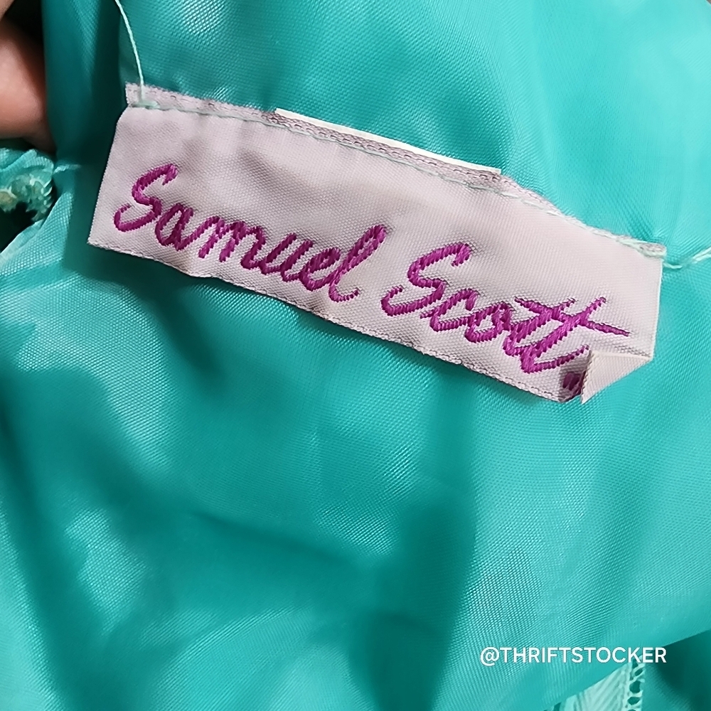 Elegant Teal Vintage Blouse with Silver Accents - Picture 8 of 8